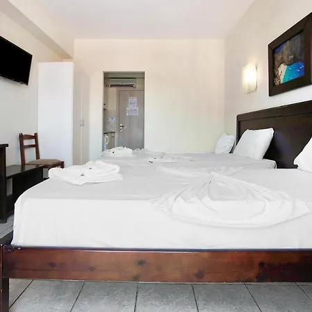 Paradise Zante Standard 4 Apartman Laganász
