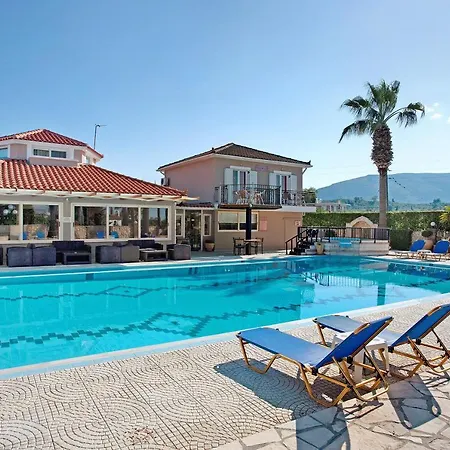 Paradise Zante Standard 4 * Laganász