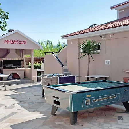 Paradise Standard 4 *